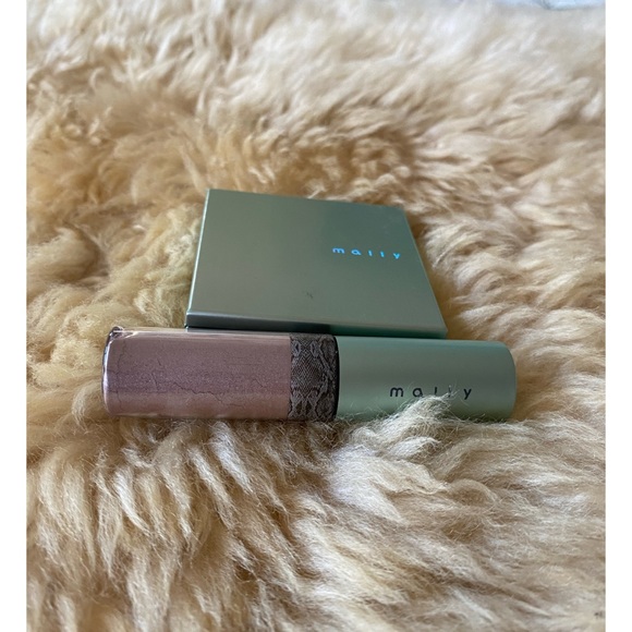 Mally Beauty 3-Piece Eyeshadow Set with Bag - Picture 5 of 8